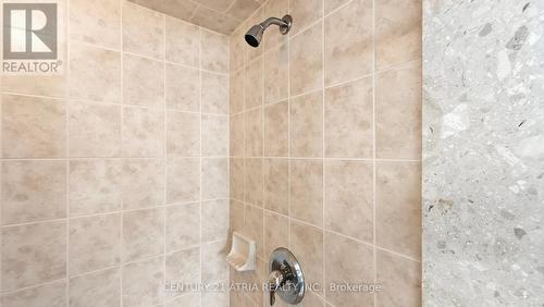 5186 Angel Stone Drive, Mississauga, ON - Indoor Photo Showing Bathroom