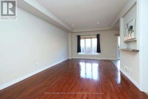 5229 Autumn Harvest Way, Burlington, ON - Indoor Photo Showing Other Room