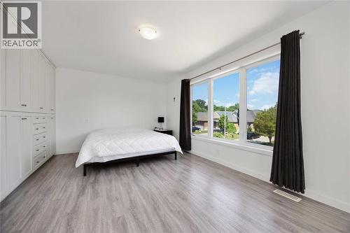 209 Meadowlark Lane, Sarnia, ON - Indoor Photo Showing Bedroom