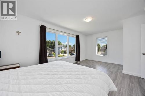 209 Meadowlark Lane, Sarnia, ON - Indoor Photo Showing Bedroom