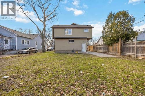 150 College Avenue North, Sarnia, ON - Outdoor