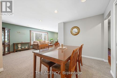 6359 Lyons Creek Road, Niagara Falls (Lyons Creek), ON - Indoor Photo Showing Dining Room