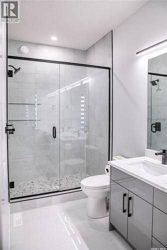 462 Nazarali Manor, Saskatoon, SK - Indoor Photo Showing Bathroom
