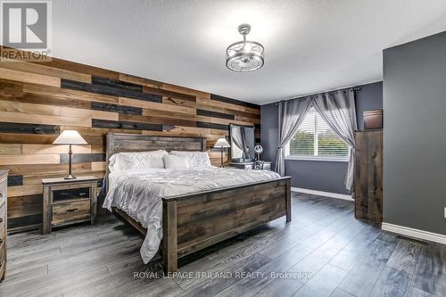 6696 Beattie Street, London South (South V), ON - Indoor Photo Showing Bedroom