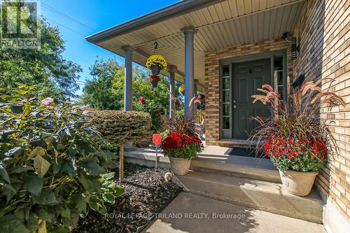 6696 Beattie Street, London South (South V), ON - Outdoor With Deck Patio Veranda