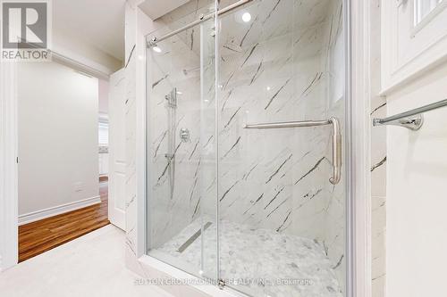 408 Andrew Street, Newmarket, ON - Indoor Photo Showing Bathroom