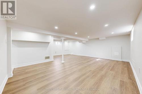 408 Andrew Street, Newmarket, ON - Indoor