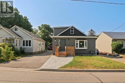 408 Andrew Street, Newmarket, ON - Outdoor With Facade