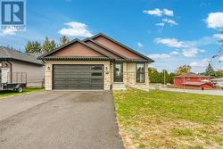 66 Meadowgreen Drive  Garson, ON P3L 1G8
