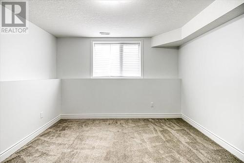 66 Meadowgreen Drive, Garson, ON - Indoor Photo Showing Other Room