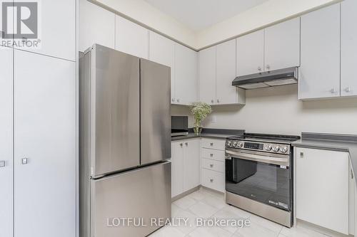 82 Lilac Circle, Haldimand, ON - Indoor Photo Showing Kitchen With Stainless Steel Kitchen