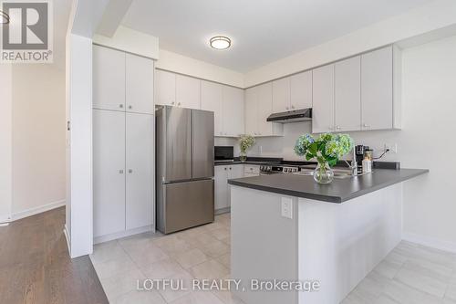 82 Lilac Circle, Haldimand, ON - Indoor Photo Showing Kitchen
