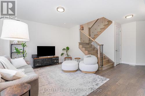 82 Lilac Circle, Haldimand, ON - Indoor Photo Showing Living Room