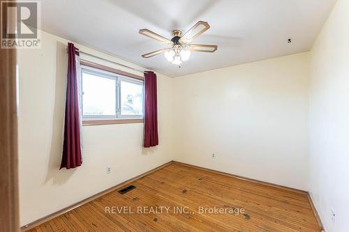 69 Buckingham Drive, Hamilton, ON - Indoor Photo Showing Other Room