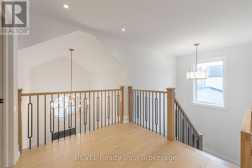 7515 Sherrilee Crescent, Niagara Falls (Brown), ON - Indoor Photo Showing Other Room