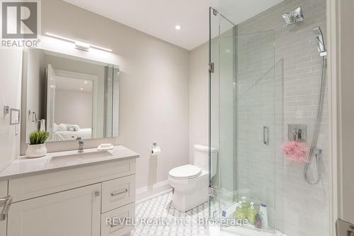 7515 Sherrilee Crescent, Niagara Falls (Brown), ON - Indoor Photo Showing Bathroom
