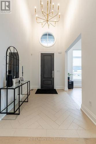 7515 Sherrilee Crescent, Niagara Falls (Brown), ON - Indoor Photo Showing Other Room