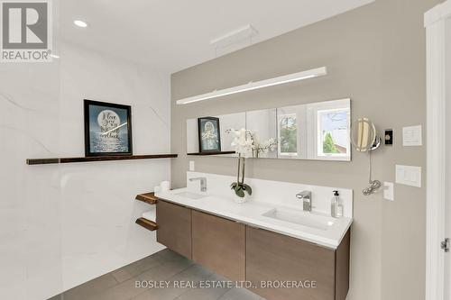 69 The Promenade, Niagara-On-The-Lake (Town), ON - Indoor Photo Showing Bathroom