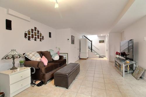 Salle familiale - 1242 Rue Des Tourterelles, Magog, QC - Indoor