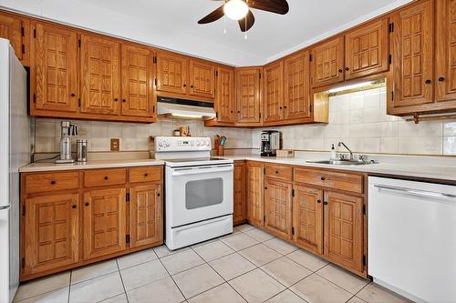 Cuisine - 11473  - 11477 Av. Plaza, Montréal (Montréal-Nord), QC - Indoor Photo Showing Kitchen