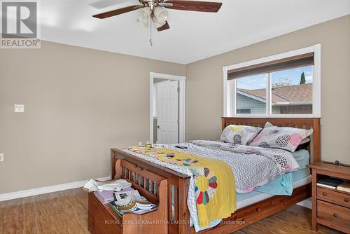 21 Hillside Drive, Kawartha Lakes (Lindsay), ON - Indoor Photo Showing Bedroom