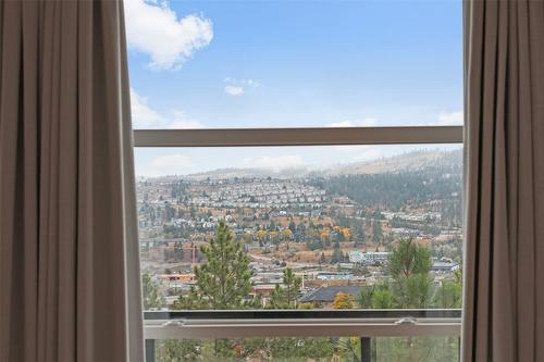 18-1395 Prairie Rose Drive, Kamloops, BC - Indoor Photo Showing Other Room