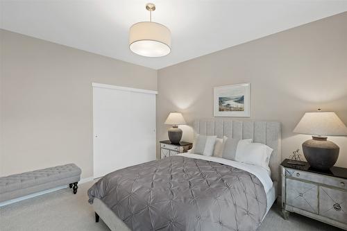 18-1395 Prairie Rose Drive, Kamloops, BC - Indoor Photo Showing Bedroom