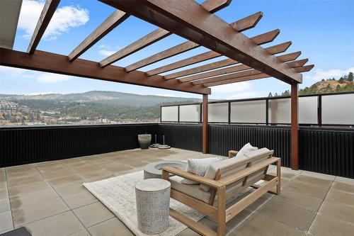 18-1395 Prairie Rose Drive, Kamloops, BC - Outdoor With Exterior