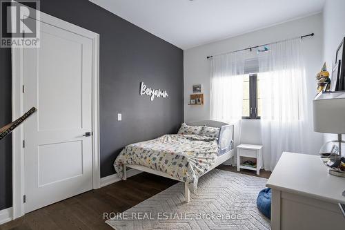 2439 Garrison Road, Fort Erie (Ridgeway), ON - Indoor Photo Showing Bedroom