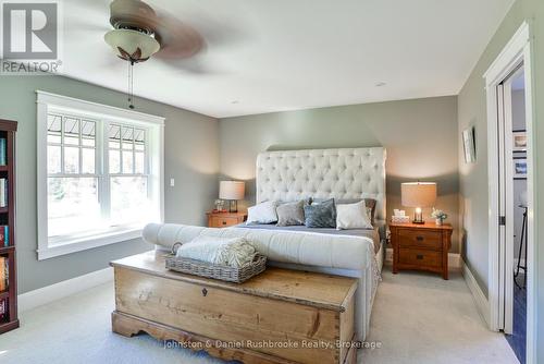 1422 Muskoka Rd 118 Road W, Bracebridge (Monck (Bracebridge)), ON - Indoor Photo Showing Bedroom