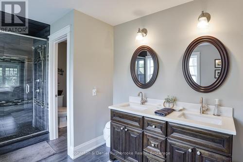 1422 Muskoka Rd 118 Road W, Bracebridge (Monck (Bracebridge)), ON - Indoor Photo Showing Bathroom