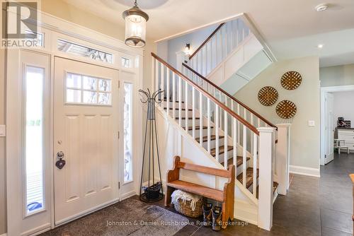 1422 Muskoka Rd 118 Road W, Bracebridge (Monck (Bracebridge)), ON - Indoor Photo Showing Other Room