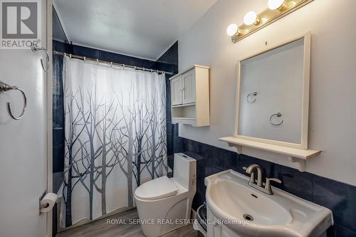 19 Propp Drive, Kawartha Lakes (Pontypool), ON - Indoor Photo Showing Bathroom