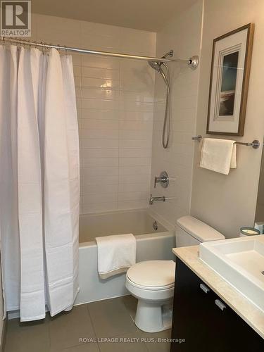 3415 - 105 The Queensway Avenue, Toronto, ON - Indoor Photo Showing Bathroom