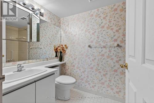 1006 - 257 Bath Road, Kingston (West Of Sir John A. Blvd), ON - Indoor Photo Showing Bathroom