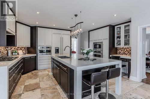1400 Tamworth Court, Burlington, ON - Indoor Photo Showing Kitchen With Double Sink With Upgraded Kitchen