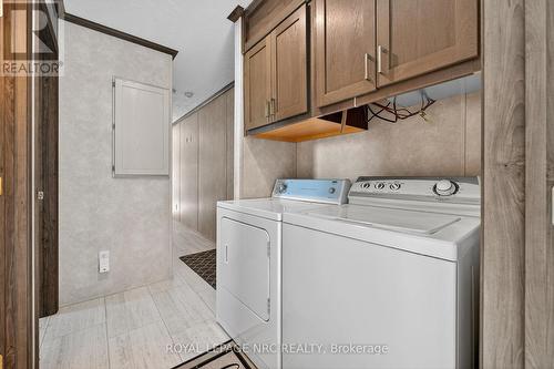 B - 162 Young Road, Haldimand, ON - Indoor Photo Showing Laundry Room