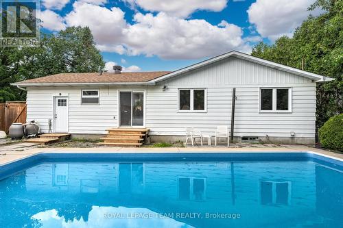 968 Walkley Road, Ottawa, ON - Outdoor With In Ground Pool