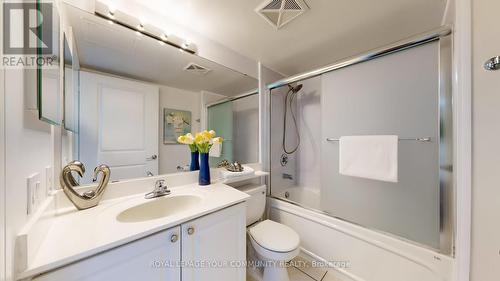 706 - 35 Bales Avenue, Toronto, ON - Indoor Photo Showing Bathroom