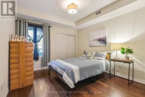 202 - 70 Stewart Street, Oakville (Co Central), ON - Indoor Photo Showing Bedroom