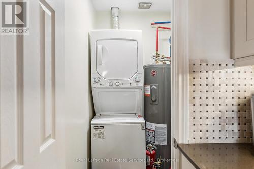 202 - 70 Stewart Street, Oakville (Co Central), ON - Indoor Photo Showing Laundry Room