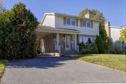 254 Rue Le Baron  Boucherville, QC J4B 2E2