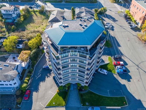 201-375 Newcastle Ave, Nanaimo, BC - Outdoor With View