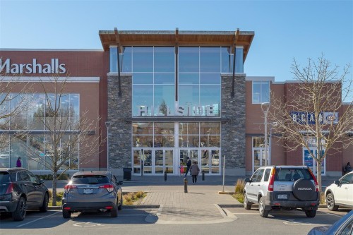 1716 Bay St, Victoria, BC 