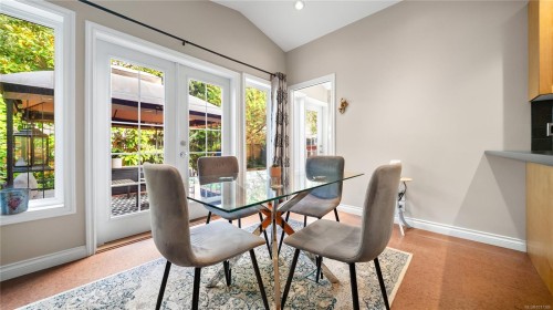 1716 Bay St, Victoria, BC 