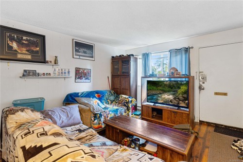 5430/5432 Bergen Op Zoom Dr, Nanaimo, BC - Indoor