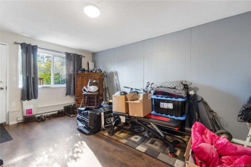5430/5432 Bergen Op Zoom Dr, Nanaimo, BC - Indoor