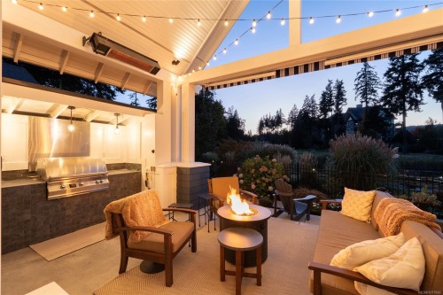 1319 Champions Crt, Langford, BC 