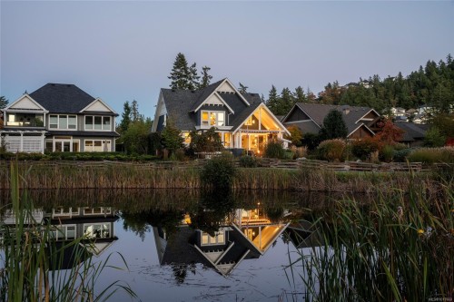 1319 Champions Crt, Langford, BC 