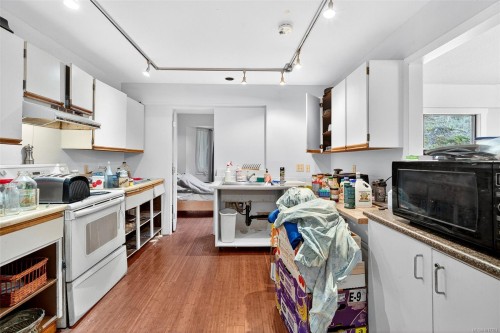 2486 Jeanine Dr, Langford, BC 